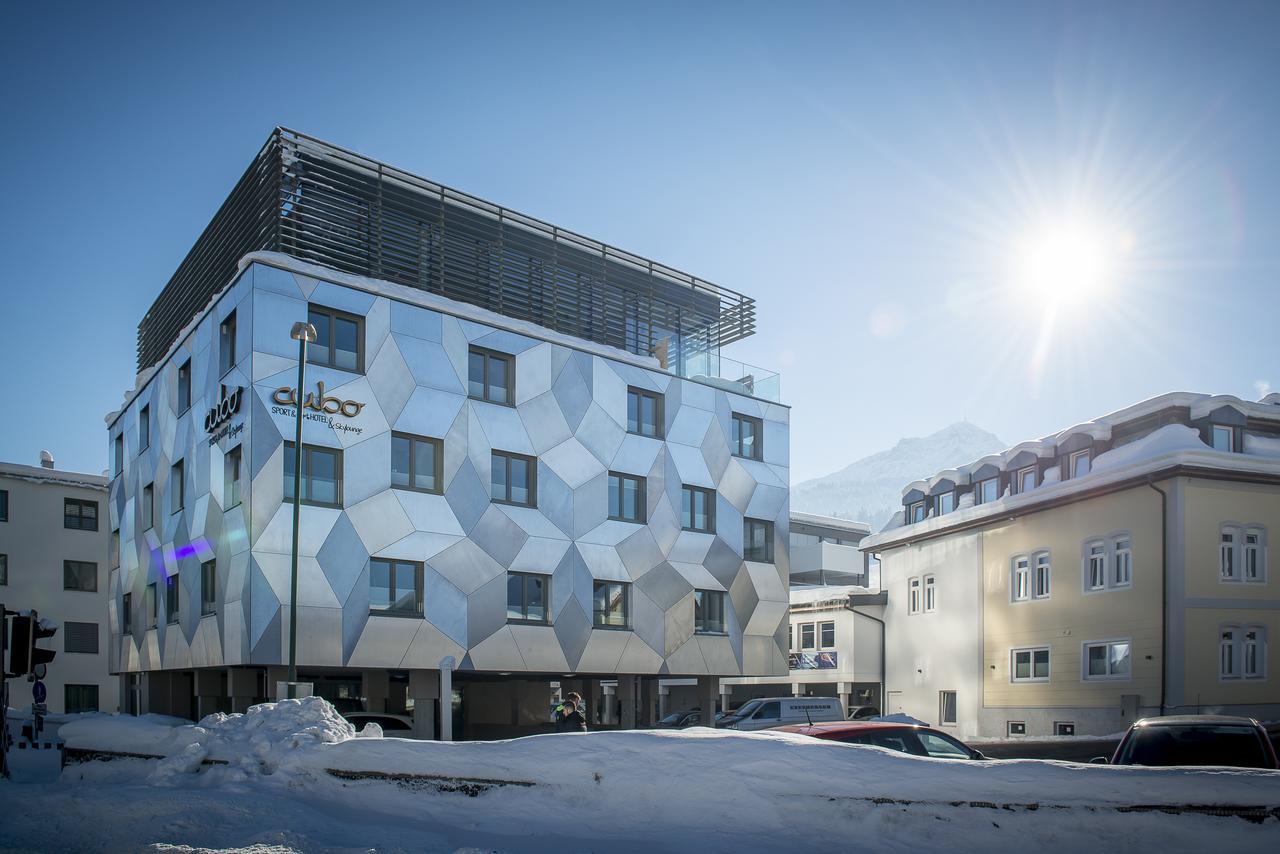 Cubo Sport & Art Hotel 蒂罗的圣约翰 外观 照片